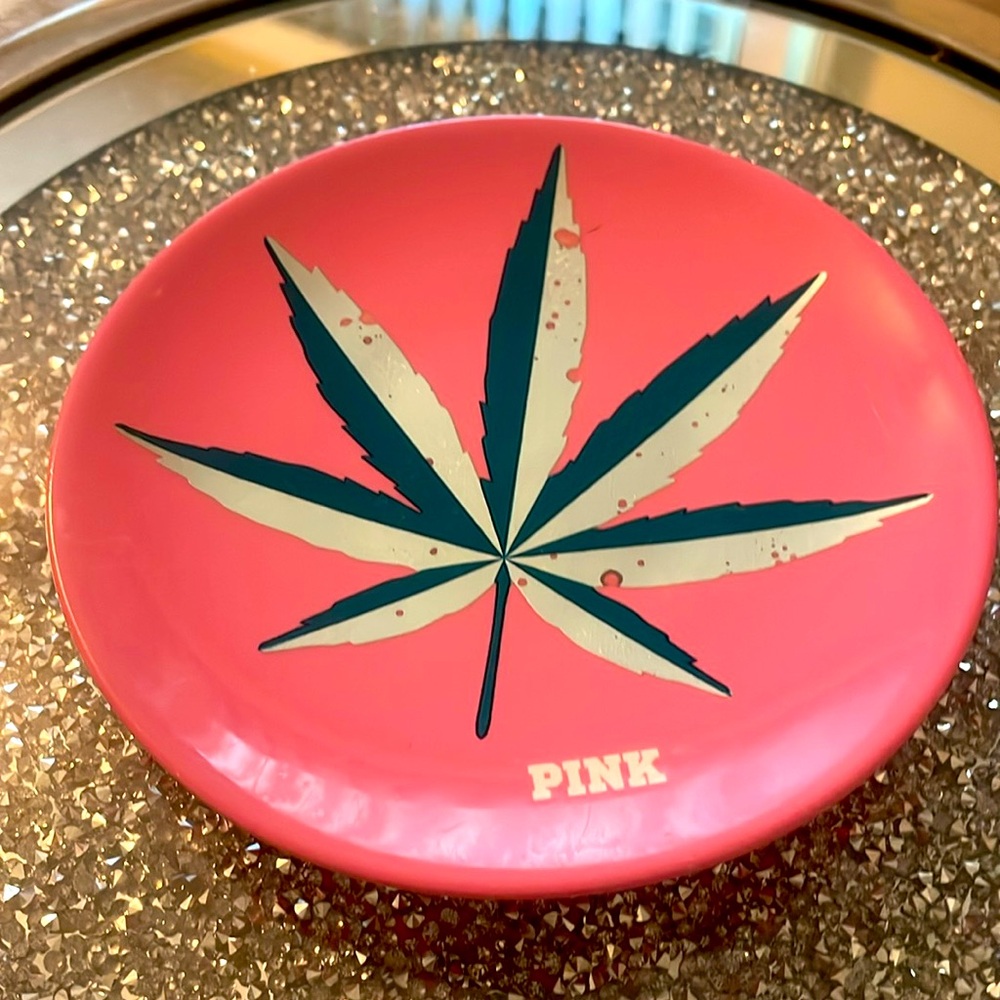 VS PINK Coco Chill Trinket Tray - Picture 2 of 5